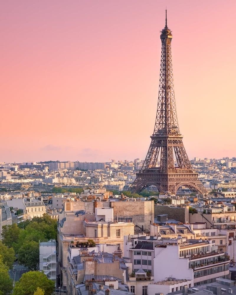 Paris, à quelques minutes de la suite